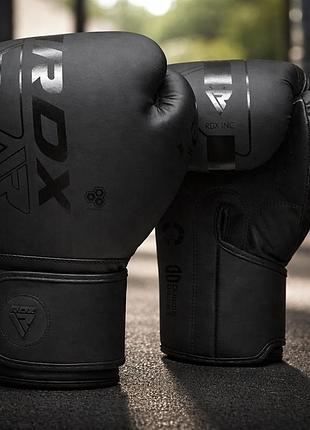 Боксерские перчатки rdx f6 matte black 10 ун. с maya hide max-shock equilibrium foam quadro-dome-3 система quick-ez