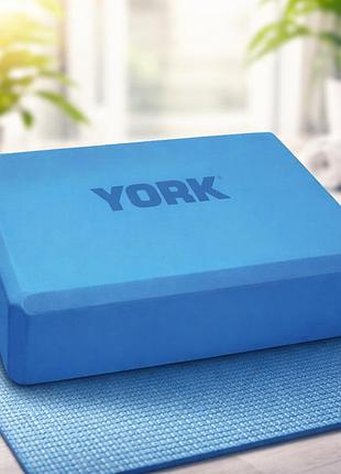 Легкий фитнес блок york fitness голубой из пены для йоги пилатеса и растяжки 23,2×15,5×7,4 см