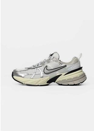 Кросівки nike v2k