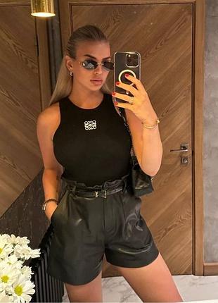 Майка loewe&nbsp;
материал коттон, лого вышитое 
- s ширина 32см длина 56см
- m ширина 34см длина 58см