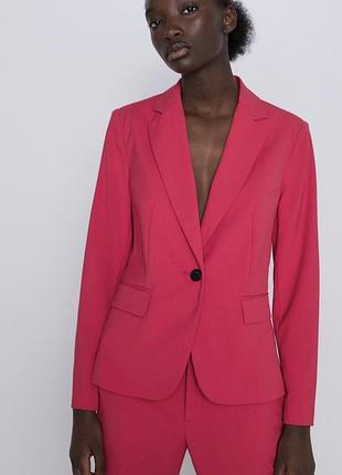 Трендовий малиновий піджак від zara, xs s
