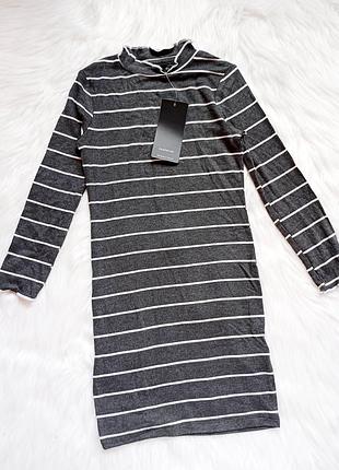 Платье в рубчик reserved р110/ 4-5 лет