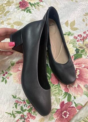 Шкіряні туфлі 🍭ортопедичні р 39/26 см clarks кларкс