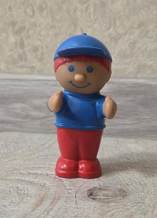 Вінтажна фігурка хлопчика hasbro 1992 року