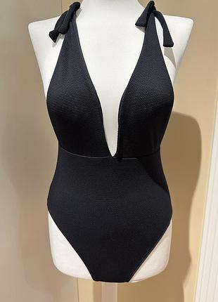 Купальник calzedonia суцільний