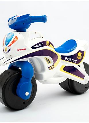 Каталка-толокар с поворотным рулем для активных прогулок бело-синий doloni mc-7218
