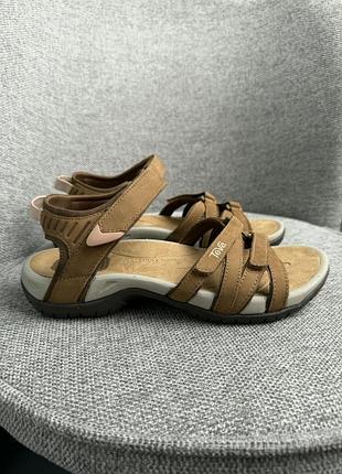 Teva tirra leather
