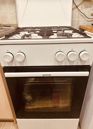 Продаэться нова газова плита gorenje,в эксплуатацion  була меньш пiв року,можливо торг.