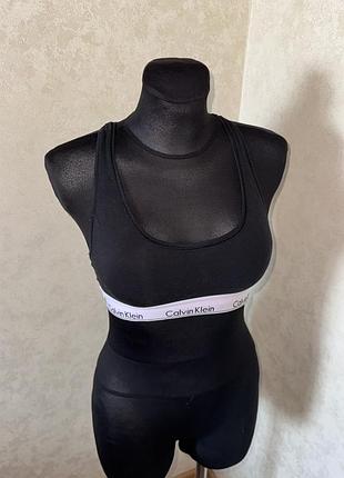 Топік чорний calvin klein топ ліф безшовний