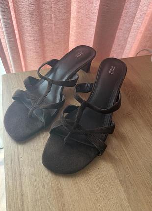 Мюлі marks & spencer. натуральний замш р.39