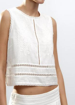 Білий топ з вишивкою від zara