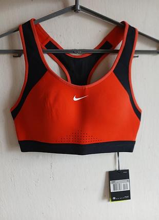 Жіночий спортивний топ від nike motion adapt dri-fit оригінал.