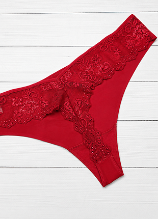 Бесшовные трусики с кружевом hunkemoller