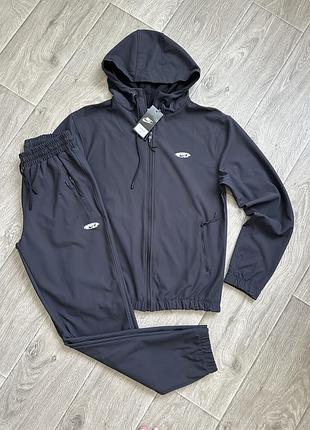 Спортивний костюм чоловічий сірий nike s m l xl xxl однотонний костюм з плащівки весна осінь найк