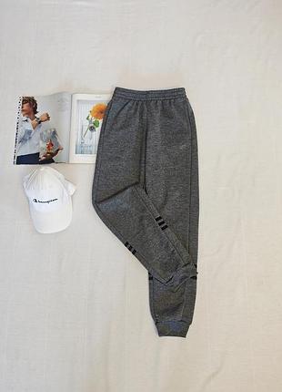 Спортивные штаны adidas