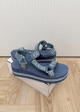Стильні джинсові сандалі guess avin оригінал 9m