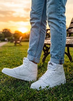 Мужские кроссовки nike air jordan/белые мужские хайтопы найк /унисекс