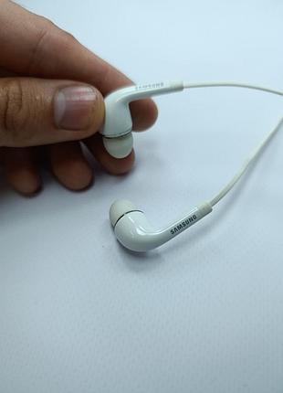 Наушники белые проводные samsung