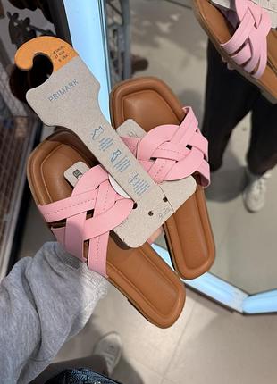 Жіночі шльопанці primark