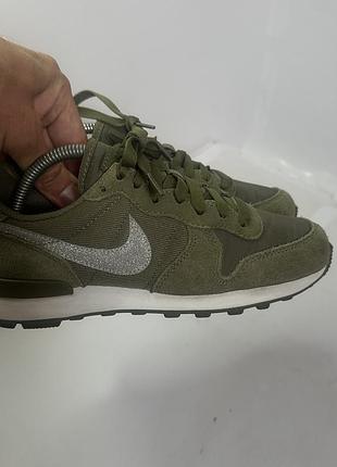 Кросівки жіночі nike internationalist glitter green розмір 35.5