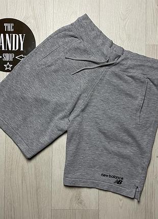 Мужские шорты new balance, размер m