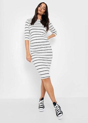 Біла сукня міді в смужку asos з рукавом
