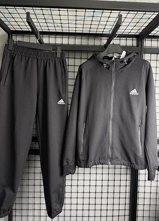 Спортивний костюм adidas, розмір м, l