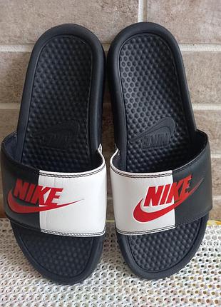Шлепки nike 41р