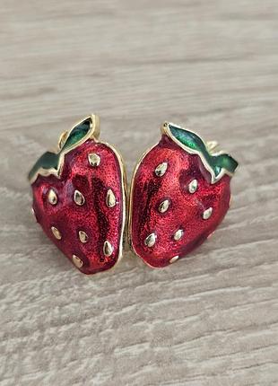 Вінтажні сережки полуниці avon