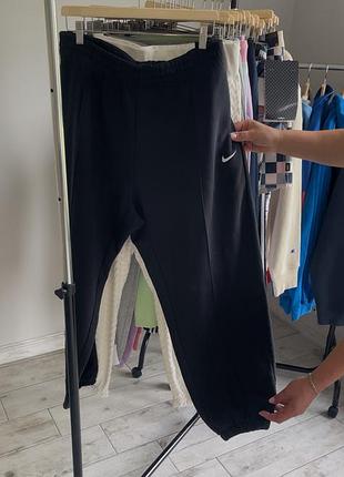 Жіночі штани nike sportswear essential collection black
