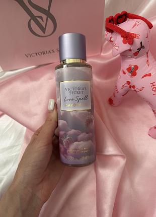 Парфумований спрей love spell daydream victoria’s secret спрей для тіла міст vs вікторія сікрет оригінал