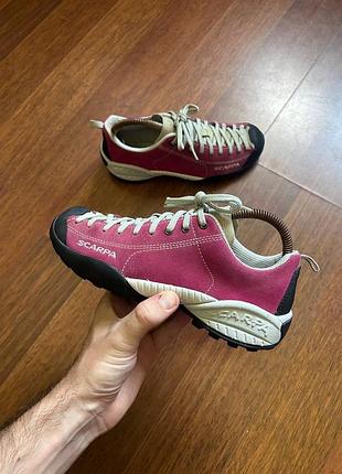 Scarpa кросівки жіночі спортивні оригінал б у