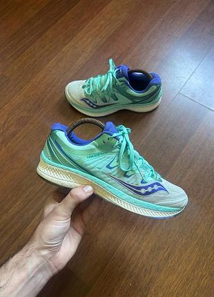 Saucony кросівки спортивні жіночі оригінал б у