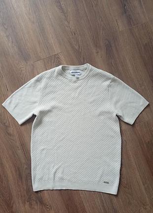 Брендова футболка threadbare.