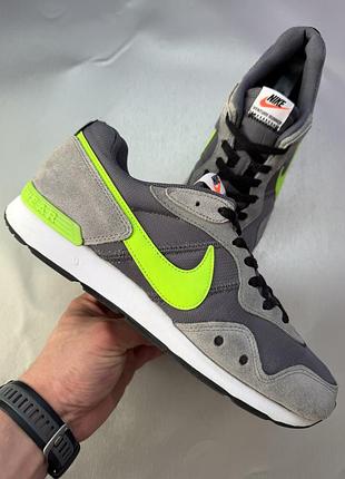Кроссовки nike venture runner