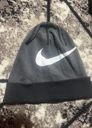 Шапка nike