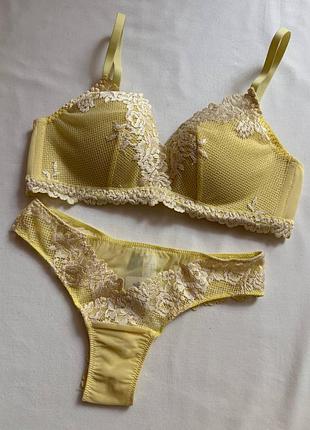 Ніжний комплект intimissimi