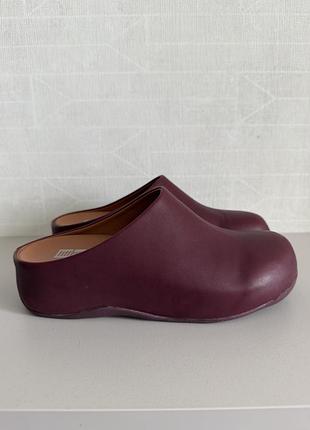 Шкіряні клоги fitflop