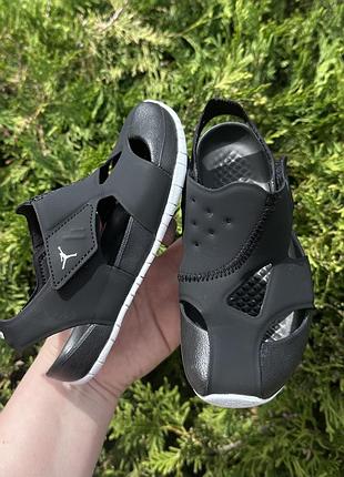 Босоніжки  jordan 29,5р(19,5см)