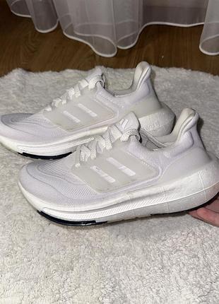 Кросівки adidas