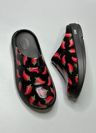 Oofos 
сабо oocloog