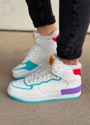 Зимние женские кроссовки