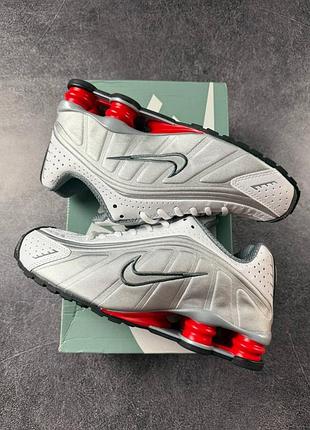 Nike shox r4 grey red white