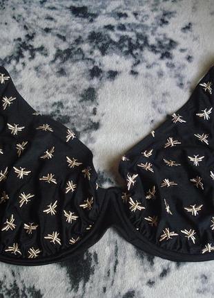 Calzedonia- брендовий верх від купальника, 85-90 д, е