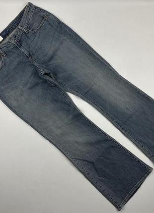 Жіночі джинси levi's з колекції demi curve bootcut.