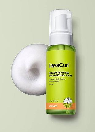 Пінка devacurl антіфріз frizz-fighting volumizing foam
