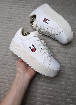 Кроссовки tommy hilfiger 38 р 24 24.5см original кожаные отличное состояние