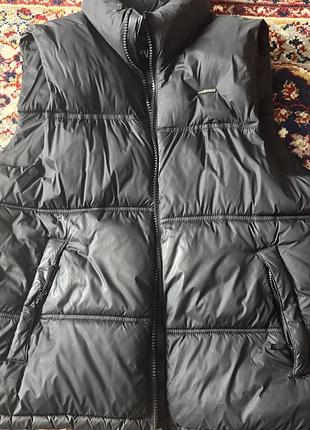 Чоловіча жилетка zara