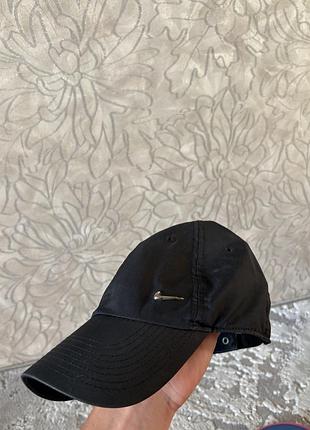 Кепка nike метал лого