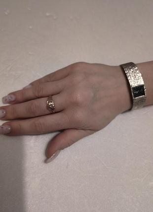 Винтажные часы женские. avia. swiss made
